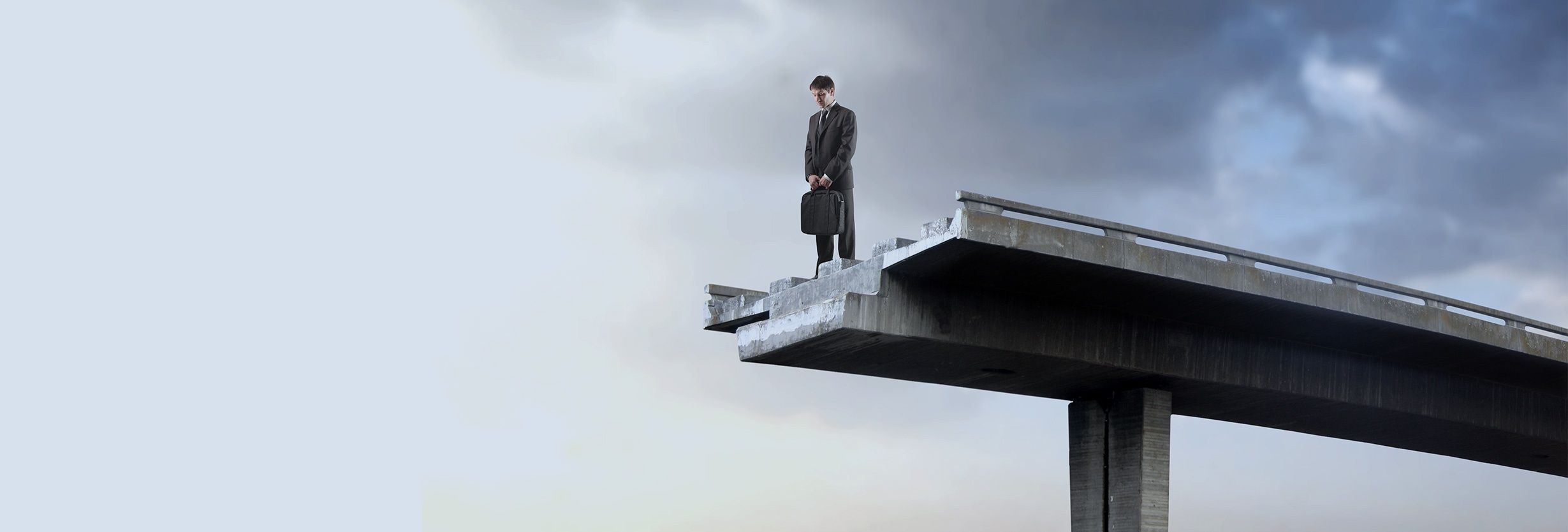 Micro Focus Operations Bridge：どこにも橋を架けない？